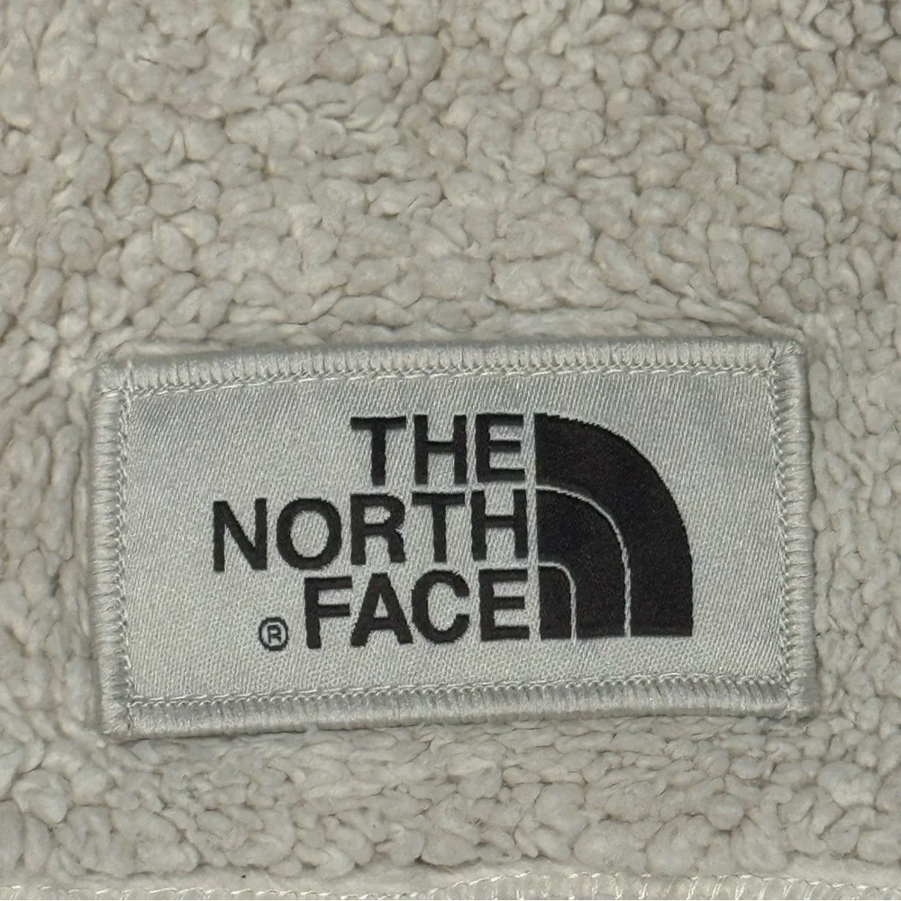 The North Face Campshire Sherpa Fleece Off-White Vest flaw - Picture 3 of 10